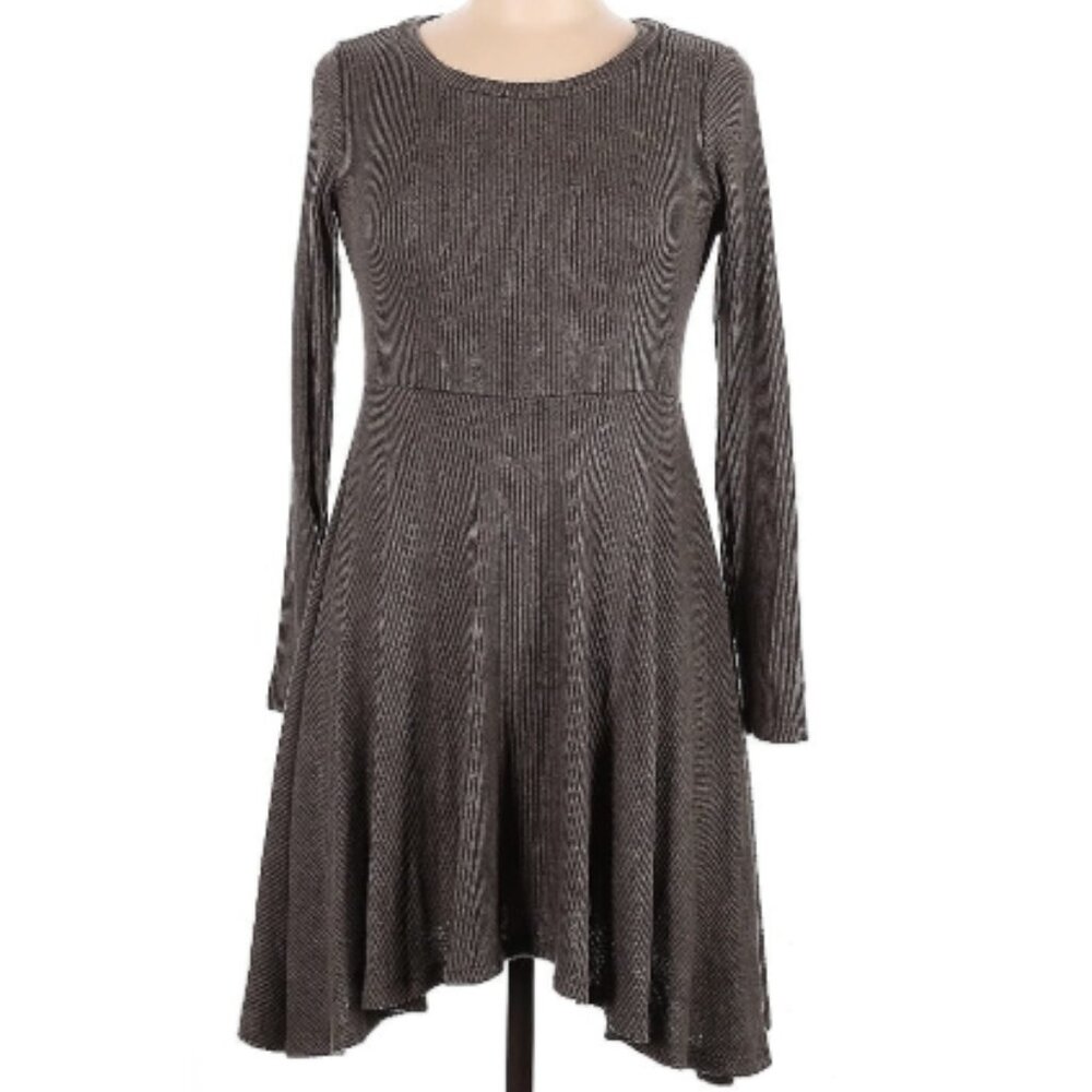 Lulus grayish green color short casual dress